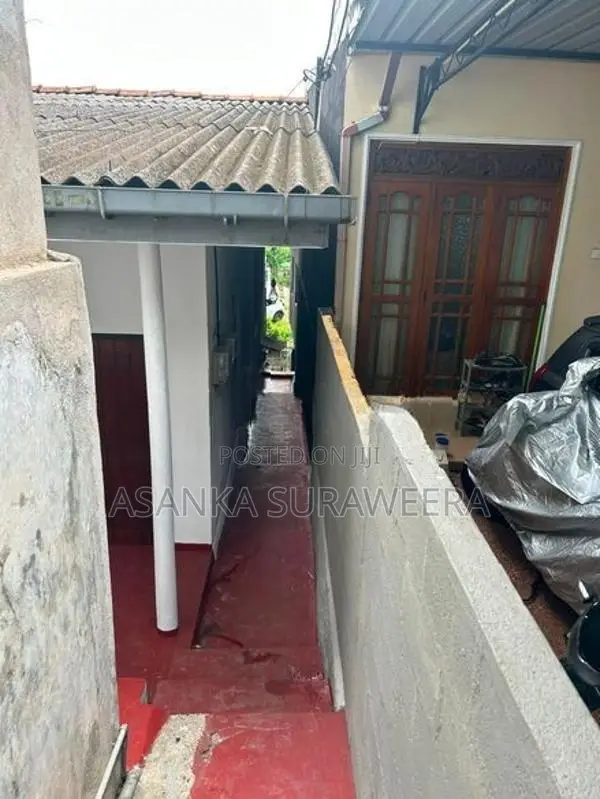 Land with Houses for Sale Sri Jayawardenapura Kotte