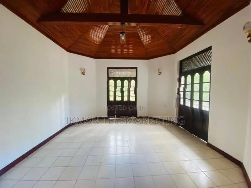 Three-Storey House for Sale – Bandarawela