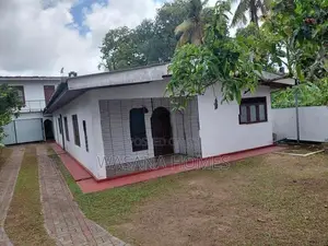 Excellent Two Houses for Sale Borelesgamuwa