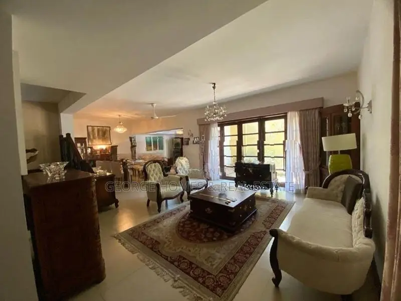 6 Bedroom Furnished House for Rent at Colombo 5