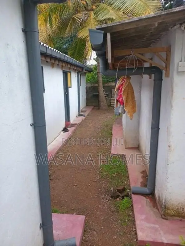 Single Story House for Sale Bokundara