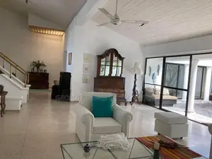 3 Bedroom Furnished House for Rent at Colombo 5