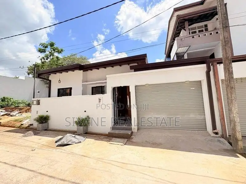 Brand New House for Sale in Athurugiriya