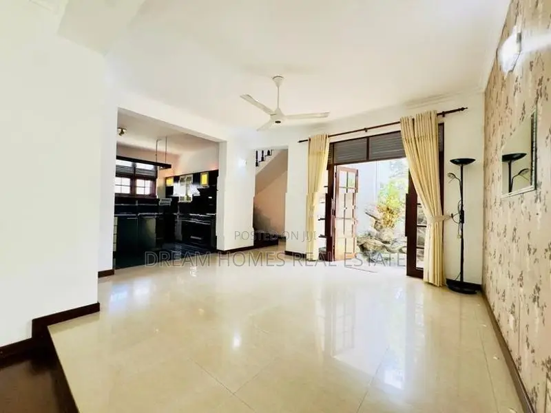 4 Bedroom House for Sale in Kotte