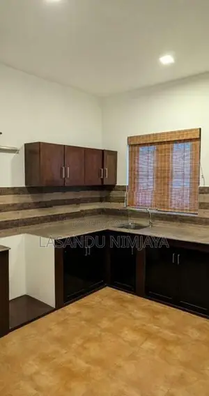4 Bedroom House for Rent - Talawatugoda
