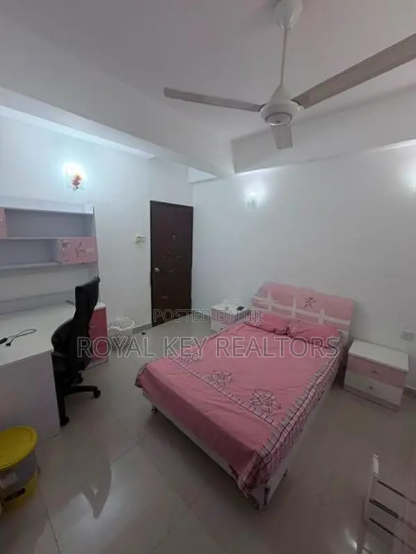 🏢 Global Lake Side - 03 Bedroom Furnished Apartment for Sale