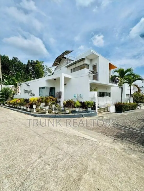 Battaramulla Banyan Villas 04BR House For Sale (NK107780)