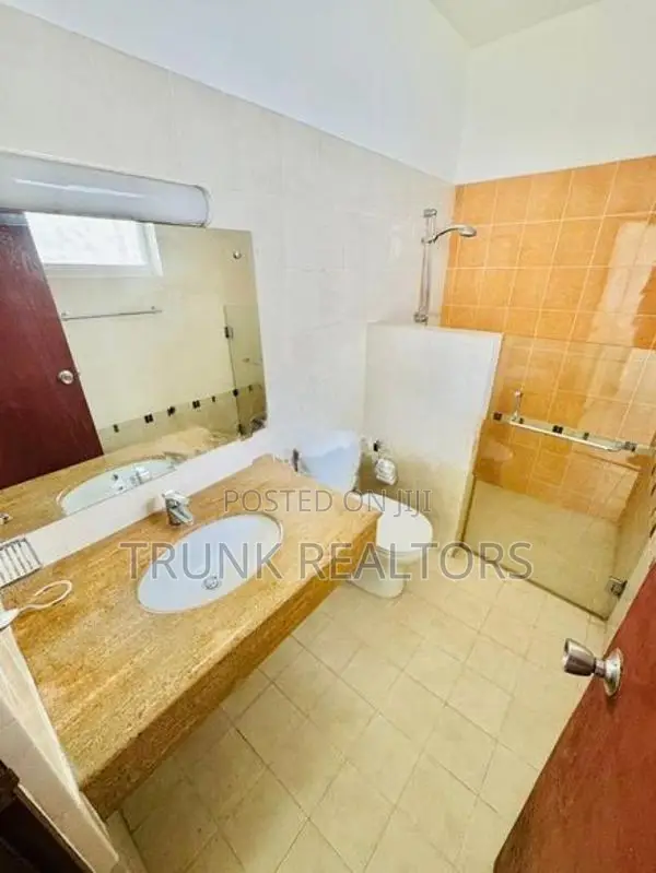 Battaramulla Banyan Villas 04BR House For Sale (NK107780)
