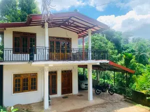 2-Storey House with 25 Perches for Sale – Waththegama