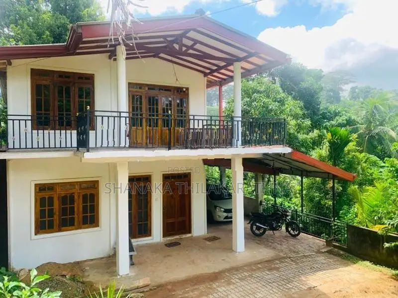 2-Storey House with 25 Perches for Sale – Waththegama
