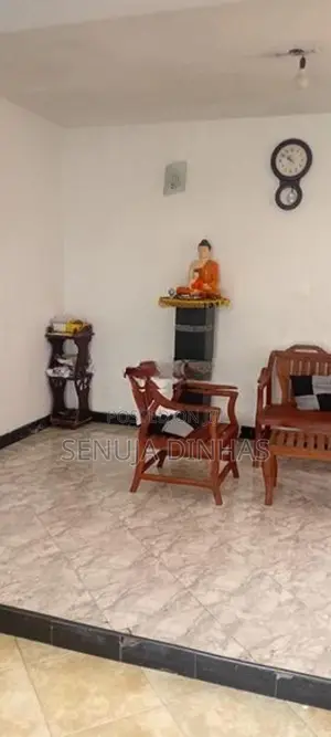 House with 14 Perches Land for Sale – Gampaha