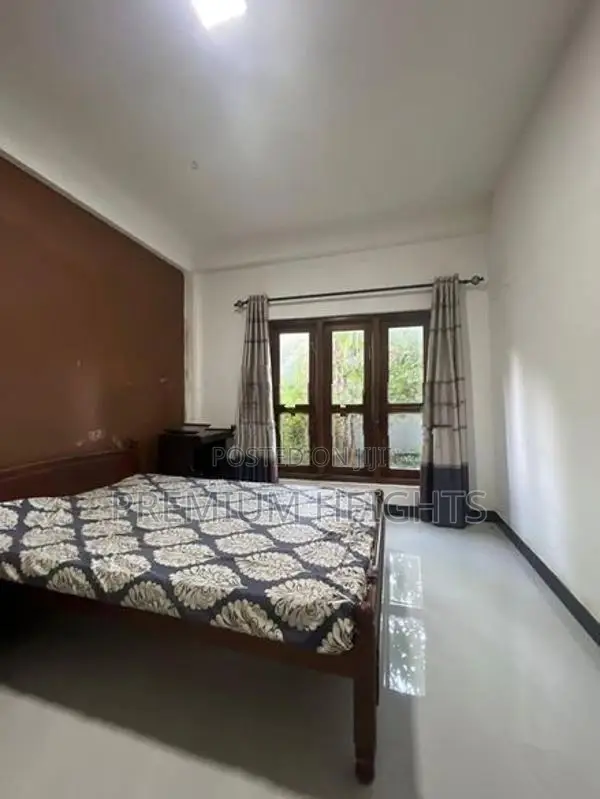 4 Br House for Rent in Welisara