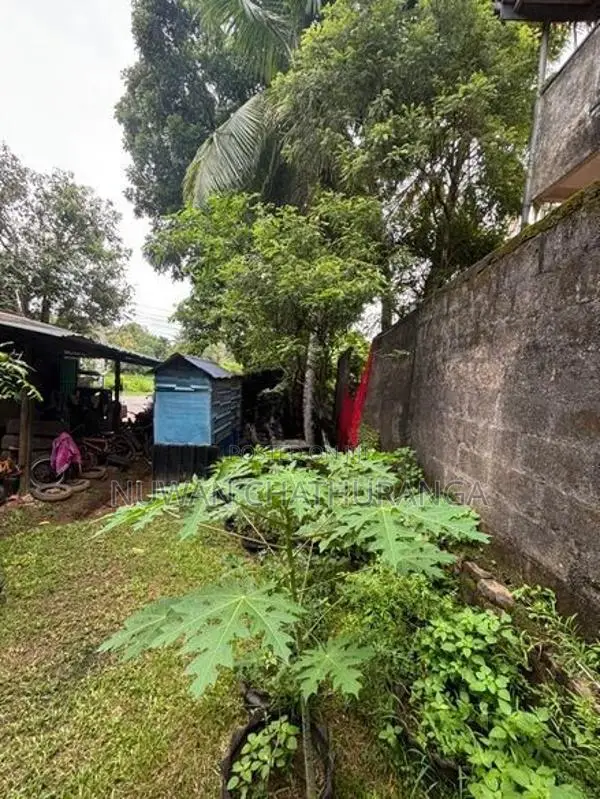 ගාල්ල - උඩුගම ප්‍රධාන පාරට මුහුණලා ඉඩමක් විකිණීමට ඇත