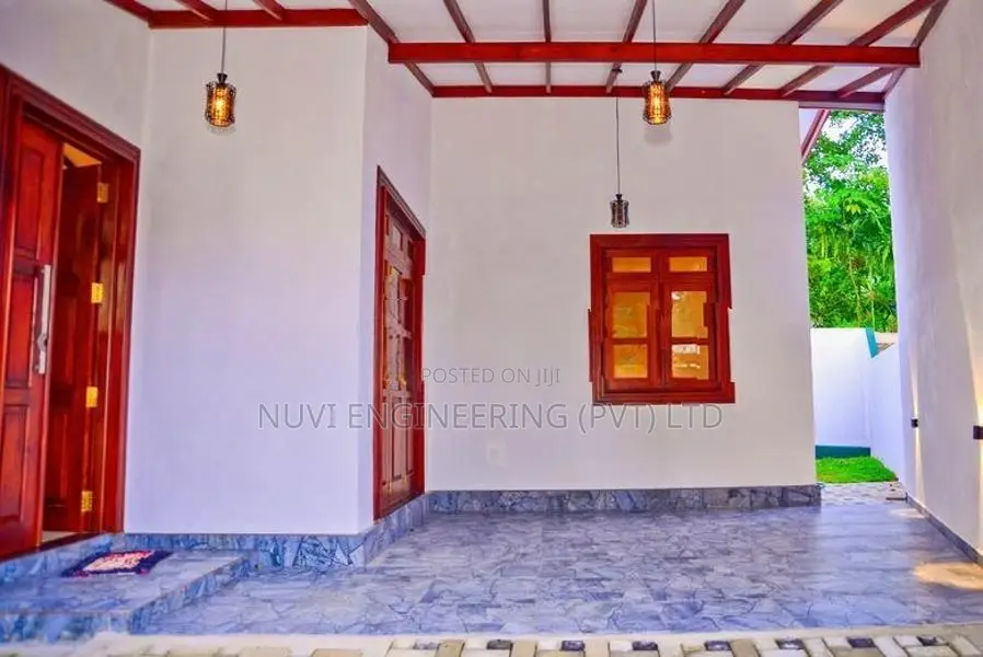 Modern House with Land for Sale Homagama