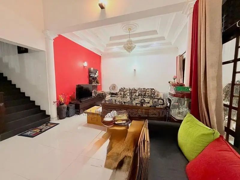 Modern Two-Storey House for Sale – Walpola