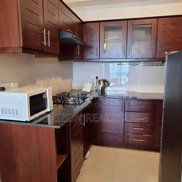 Three bedroom furnished apartment for rent in oval view Colombo 8