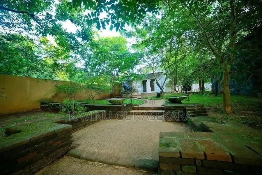 Hotel For Sale In Anuradhapura