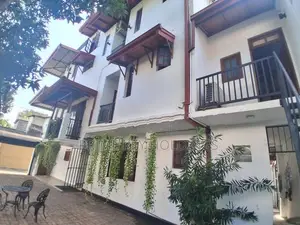 Luxury House for Sale Colombo 5 (HS107)