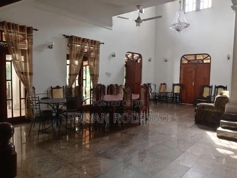 Kiribathgoda 7 BR Fully Furnished House on 87 Perches of Land for Sale