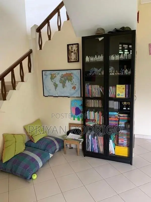 Athurugiriya Moratuwahena Rd 4 BR house on 23.5 perches of land for sa