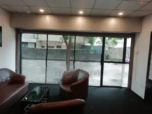 Showroom Space in Colombo - 03