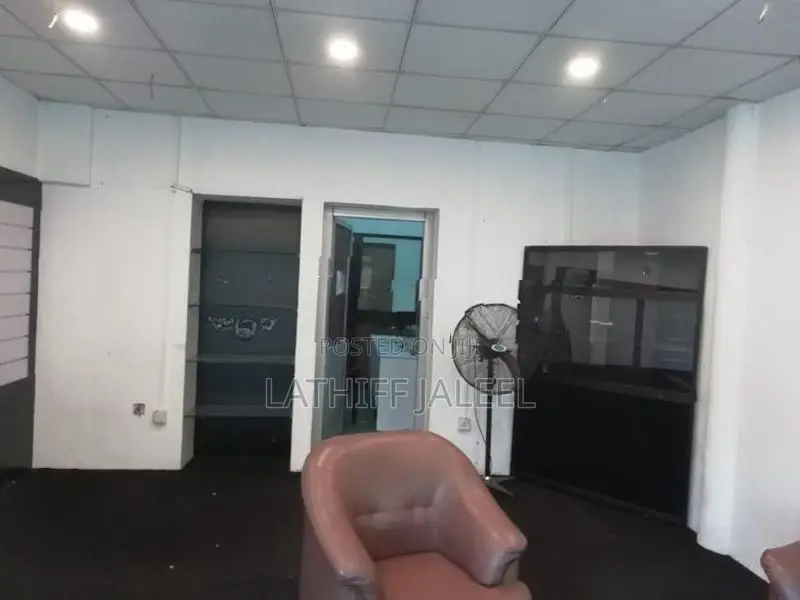 Showroom Space in Colombo - 03