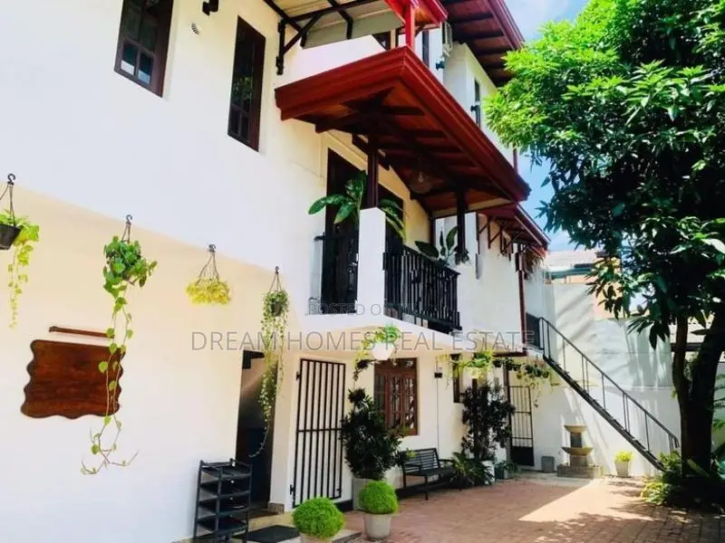 Apartment Building for Sale – Colombo 5/7 Border