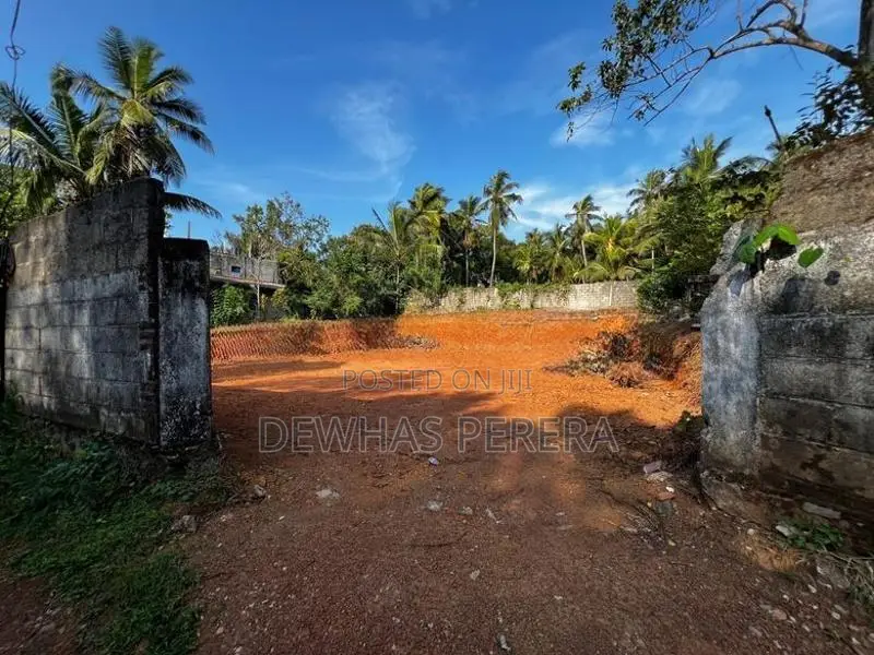 land blocks for sale of chanamoli mawatta y juntion makola kiribathgod