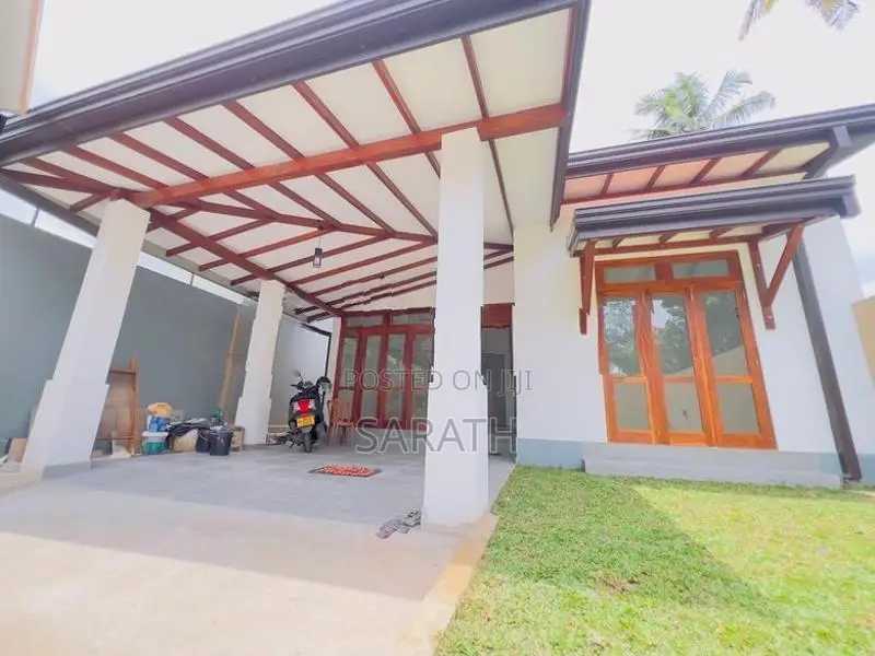 Single Storied House For Sale Thunandahena Road