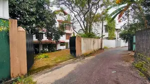 Spacious Residence Is for Sale Athurugiriya