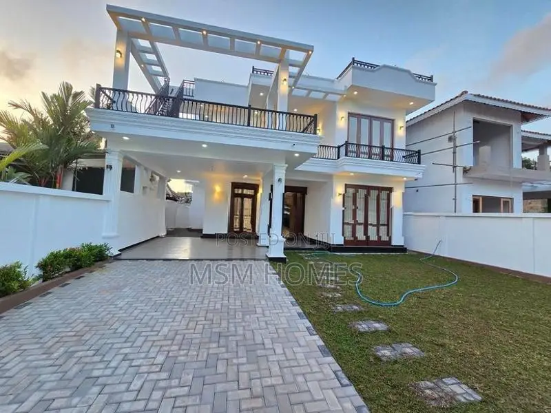 Perfect Brand New Luxury Modern House For Sale in Negombo