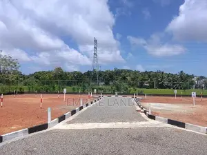 Land for Sale in Kandana City Limit Facing to Ganemulla Main Bus Route