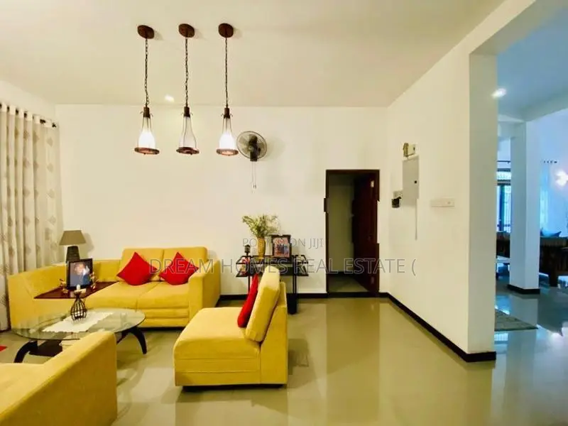 Luxury 2-Storey House for Sale – Rukmalgama