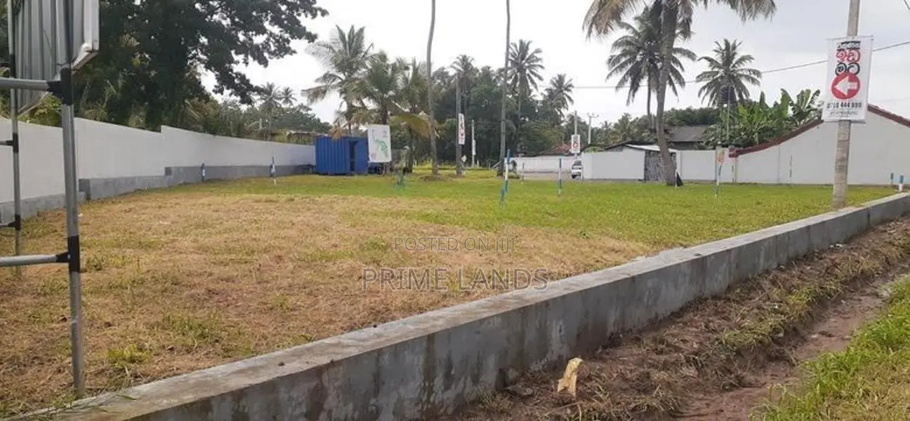 කුරුණෑගලින් ව්‍යාපාරික බිම් කොටස් විකිණීමට