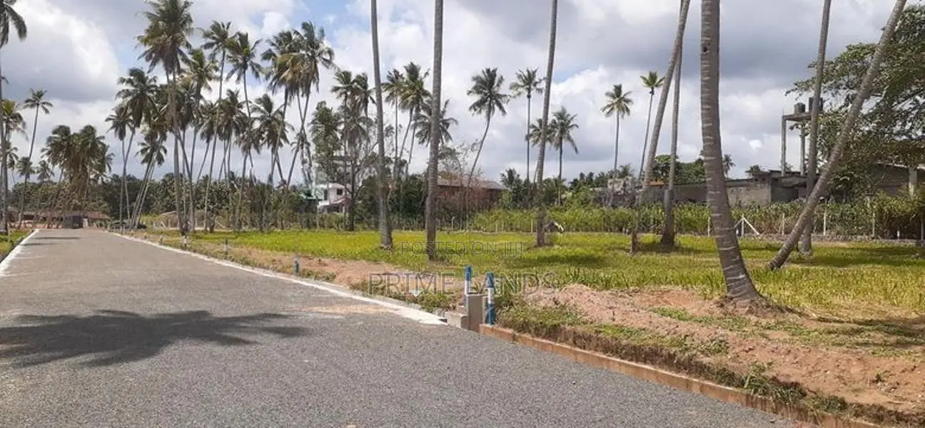 පාරට ඇවිදින දුරින් පදිංචියට ඉඩමක් විකිණීමට කුරුණෑගල