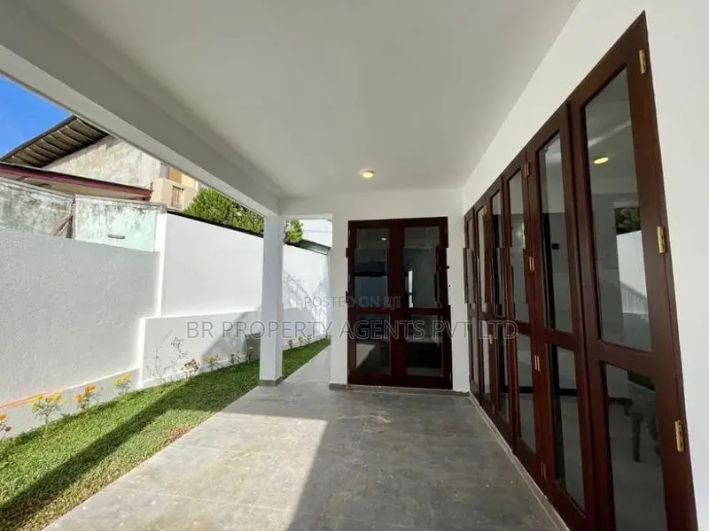 Modern Two Story House for Sale in Moratuwa