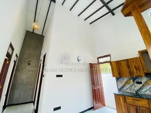 Home for Sale in Athurugiriya