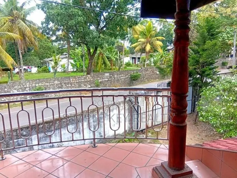 Valuable Property for Sale in Kadawatha Ganemulle Road