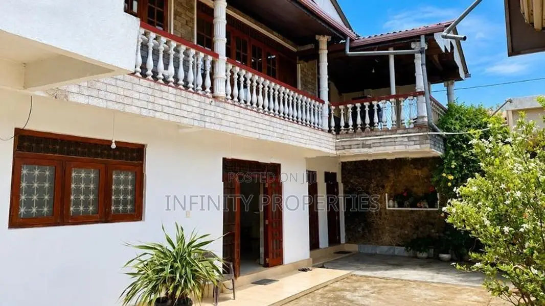 20 Perch Property with 10-Room House for Sale – Maharagama (SA)