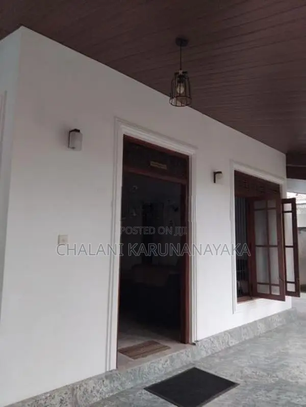 Spacious With Fully Furnished House For Rent In Pinnawala