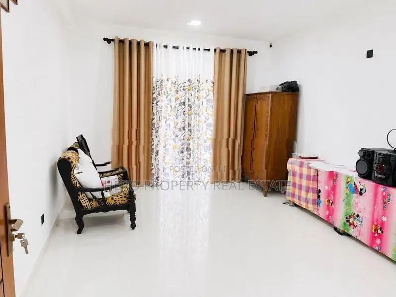 Luxury Modern House for Sale in Pannipitiya 🏡