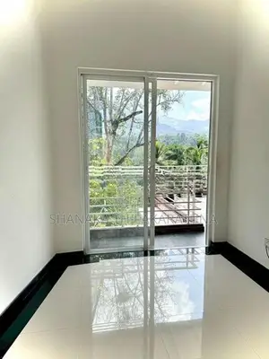 Brand-New House for Sale in Peradeniya