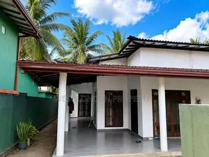 Hanwella– Spacious Two-Storey House for Sale