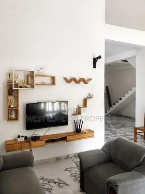 Hanwella– Spacious Two-Storey House for Sale