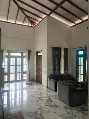Hanwella– Spacious Two-Storey House for Sale