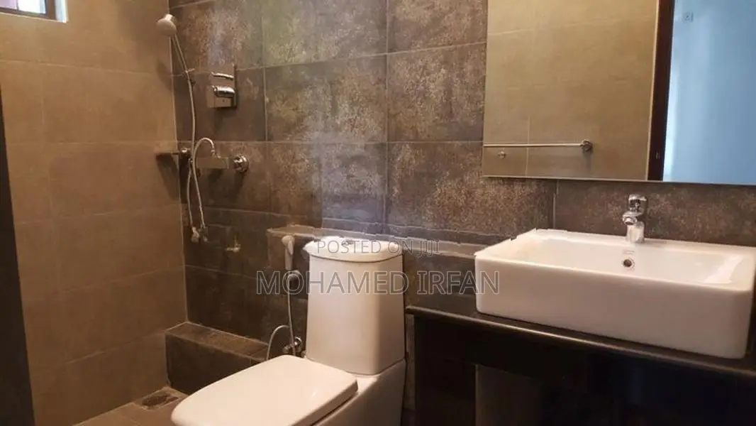 Spacious 3 Bedroom First Floor House for Rent – Kalubowila