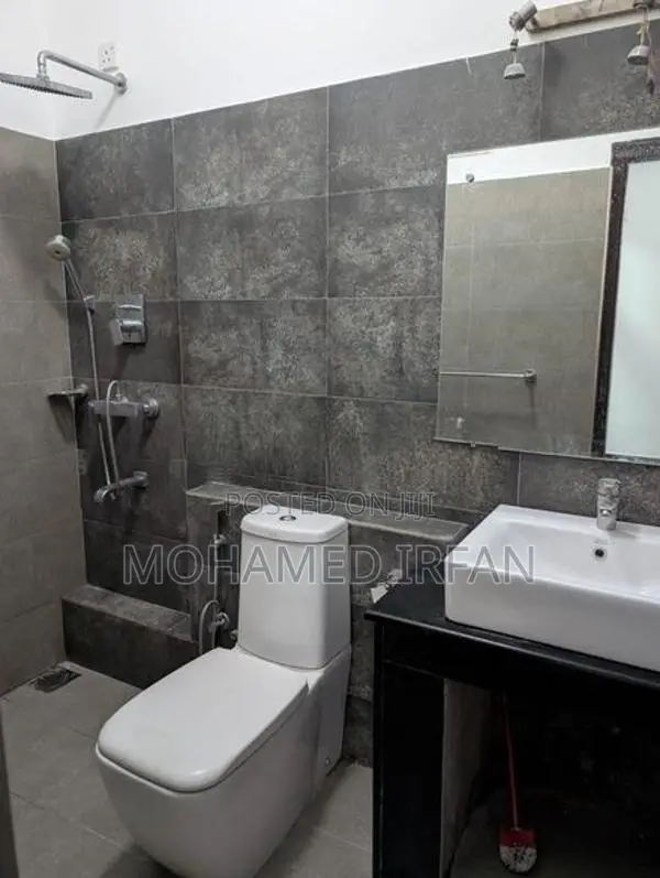 Spacious 3 Bedroom First Floor House for Rent – Kalubowila