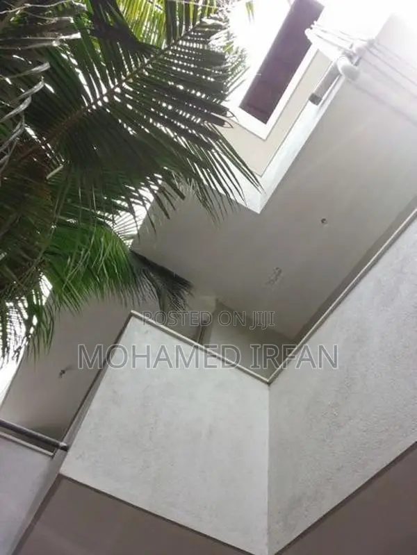 Spacious 3 Bedroom First Floor House for Rent – Kalubowila