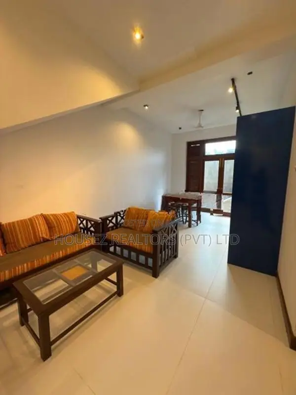 Brand-New Luxury 9-Bedroom Residence for Rent – Pannipitiya