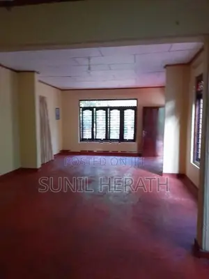 Spacious 3 Bed Room House for Rent in Kandana